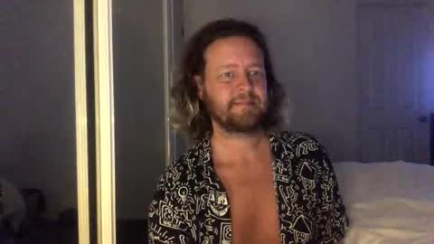 gcsurfer81 online show from October 26, 2025, 8:42 am