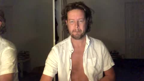 gcsurfer81 online show from May 3, 2026, 7:14 am
