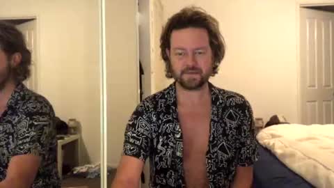 gcsurfer81 online show from June 12, 2026, 9:08 am