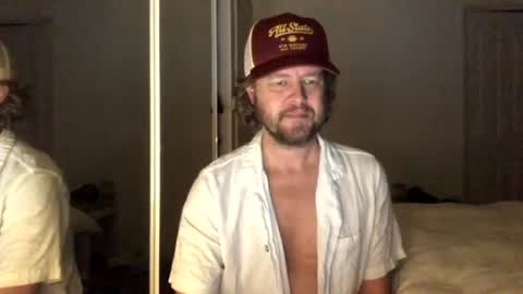 Snapshot of gcsurfer81 chatting on June 19, 2026, 9:02 am gcsurfer81 online show from June 19, 2026, 9:02 am