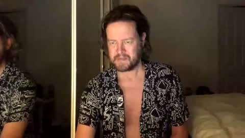 Snapshot of gcsurfer81 chatting on June 21, 2026, 9:01 am gcsurfer81 online show from June 21, 2026, 9:01 am