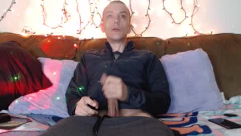 Snapshot of gdanch chatting on November 21, 2025, 3:11 pm G online show from November 21, 2025, 3:11 pm