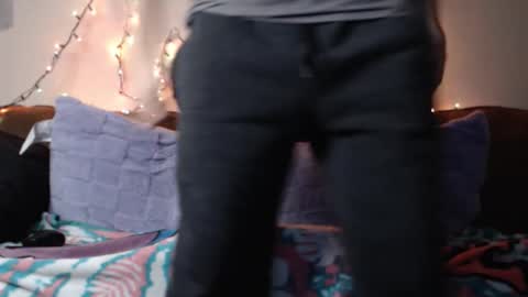 Snapshot of gdanch chatting on November 23, 2025, 2:06 pm G online show from November 23, 2025, 2:06 pm