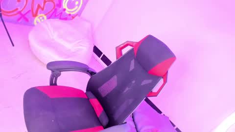 Snapshot of geanna_rose chatting on December 6, 2024, 9:10 am geanna_rose online show from December 6, 2024, 9:10 am