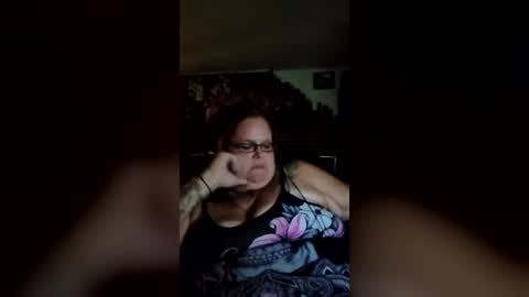 Snapshot of gearheadgoddess chatting on July 8, 2026, 8:35 pm GearHeadGoddess online show from July 8, 2026, 8:35 pm