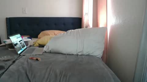 The Empress online show from March 1, 2025, 5:49 pm