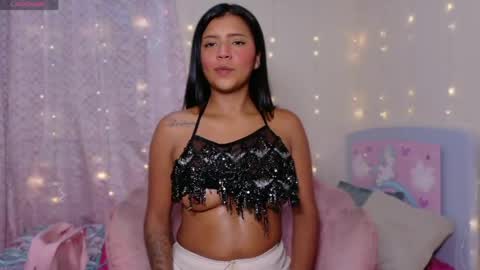 Snapshot of gema_shiny chatting on May 14, 2026, 6:42 am gema_shiny online show from May 14, 2026, 6:42 am