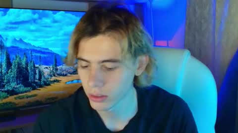 Snapshot of gemdominus chatting on November 9, 2025, 6:50 pm Gem Dominus online show from November 9, 2025, 6:50 pm