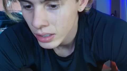 Snapshot of gemdominus chatting on November 22, 2025, 1:37 am Gem Dominus online show from November 22, 2025, 1:37 am