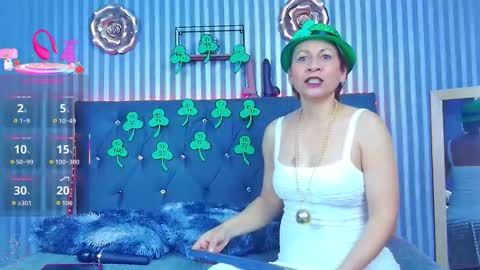 geminis_milf online show from March 17, 2026, 8:01 pm