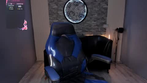 Snapshot of gemma18_ chatting on June 3, 2026, 11:10 pm gemma18_ online show from June 3, 2026, 11:10 pm