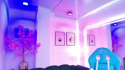 Snapshot of gemma_bellini chatting on May 16, 2026, 7:56 pm Gemma online show from May 16, 2026, 7:56 pm