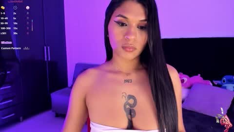 Snapshot of gemma_rose_ chatting on November 12, 2025, 9:25 pm online show from November 12, 2025, 9:25 pm