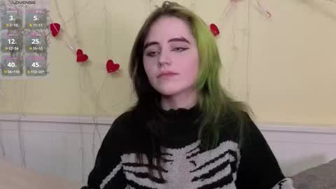 Snapshot of gemmafulwood chatting on October 22, 2025, 7:24 pm Ilona online show from October 22, 2025, 7:24 pm