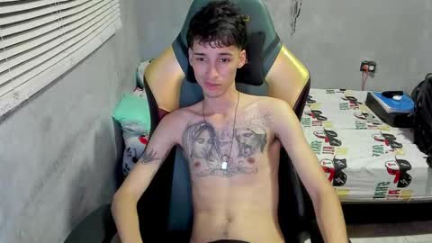 Snapshot of gendo_05 chatting on December 17, 2025, 12:27 am GENDO online show from December 17, 2025, 12:27 am