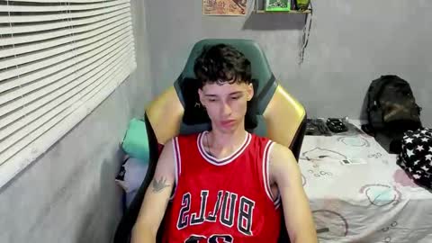 Snapshot of gendo_05 chatting on December 20, 2025, 4:36 pm GENDO online show from December 20, 2025, 4:36 pm