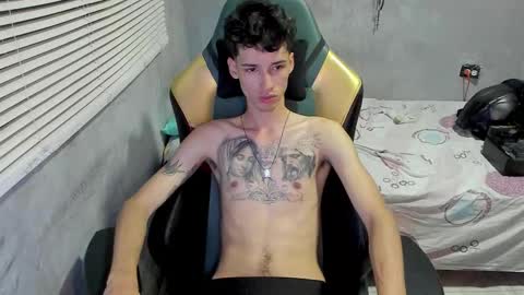 Snapshot of gendo_05 chatting on December 21, 2025, 11:56 pm GENDO online show from December 21, 2025, 11:56 pm