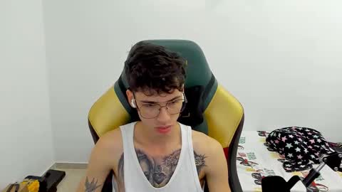 Snapshot of gendo_05 chatting on February 8, 2026, 1:25 pm GENDO online show from February 8, 2026, 1:25 pm