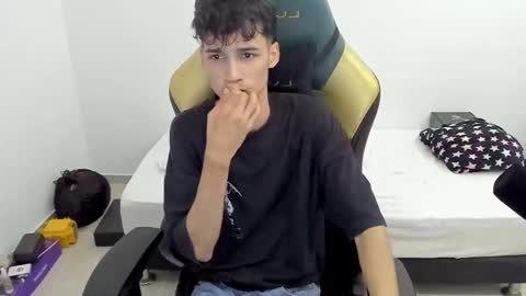 Snapshot of gendo_05 chatting on February 26, 2026, 1:26 am GENDO online show from February 26, 2026, 1:26 am