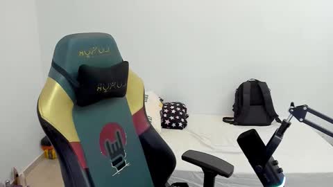 Snapshot of gendo_05 chatting on March 3, 2026, 11:21 pm GENDO online show from March 3, 2026, 11:21 pm