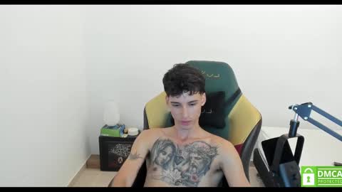 Snapshot of gendo_05 chatting on May 16, 2026, 12:40 am GENDO online show from May 16, 2026, 12:40 am