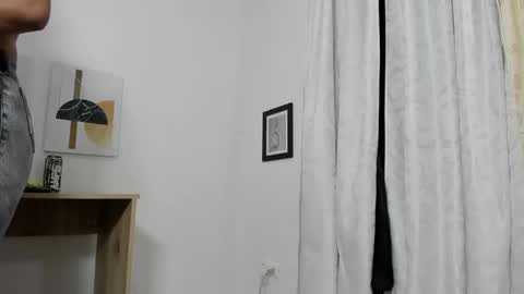 Snapshot of genesis_torres chatting on February 20, 2025, 10:59 am Genesis online show from February 20, 2025, 10:59 am