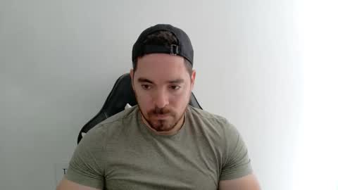 genesis_wb online show from October 5, 2025, 4:49 pm