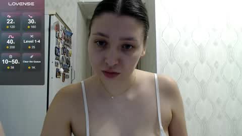 Snapshot of genev__ievee chatting on May 27, 2026, 6:16 pm genev__ievee online show from May 27, 2026, 6:16 pm