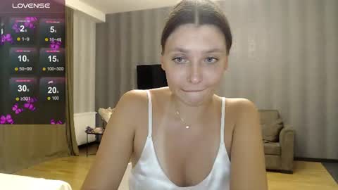 Snapshot of genev__ievee chatting on July 28, 2026, 4:39 pm genev__ievee online show from July 28, 2026, 4:39 pm