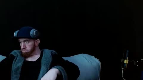 Snapshot of genitalwars chatting on January 12, 2026, 1:05 pm genitalwars online show from January 12, 2026, 1:05 pm