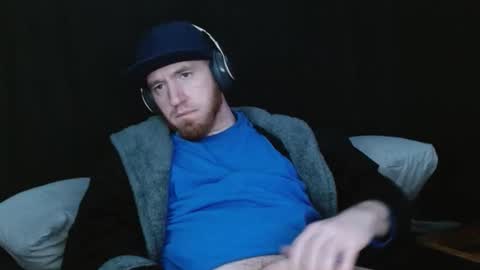 Snapshot of genitalwars chatting on February 3, 2026, 3:15 am genitalwars online show from February 3, 2026, 3:15 am