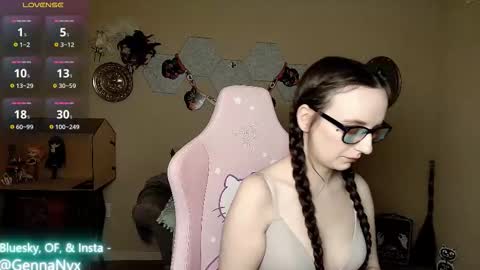 Snapshot of gennanyx chatting on October 23, 2025, 5:51 am Genna Nyx online show from October 23, 2025, 5:51 am