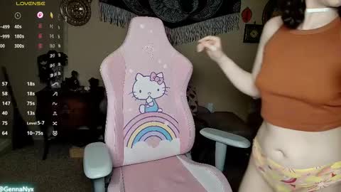 Snapshot of gennanyx chatting on November 26, 2025, 6:25 am Genna Nyx online show from November 26, 2025, 6:25 am