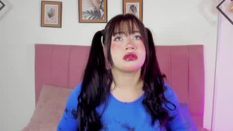 Snapshot of gennesis_love chatting on September 10, 2025, 4:23 am Sofia online show from September 10, 2025, 4:23 am