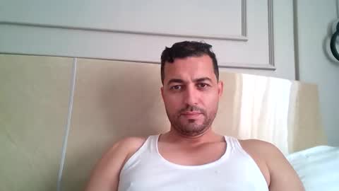 Snapshot of genteldevil chatting on March 21, 2026, 2:20 pm genteldevil online show from March 21, 2026, 2:20 pm