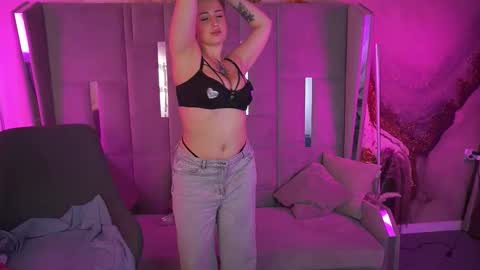 Snapshot of gentleadellee chatting on November 10, 2025, 1:43 pm gentleadellee online show from November 10, 2025, 1:43 pm