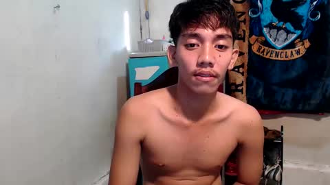 Rayl online show from March 17, 2026, 11:08 pm