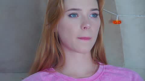 Snapshot of gentlerossi chatting on December 4, 2024, 8:51 pm GentleRossi online show from December 4, 2024, 8:51 pm