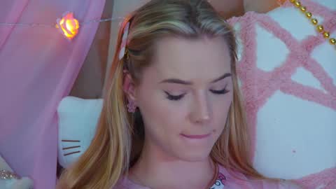 Snapshot of gentlerossi chatting on January 14, 2025, 10:12 pm GentleRossi online show from January 14, 2025, 10:12 pm