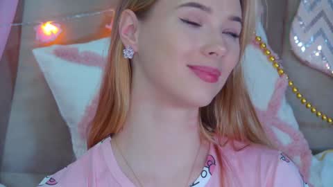 Snapshot of gentlerossi chatting on January 15, 2025, 1:23 am GentleRossi online show from January 15, 2025, 1:23 am