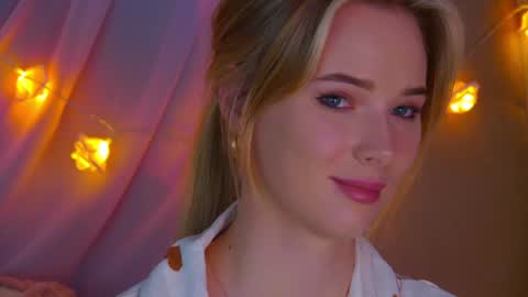 Snapshot of gentlerossi chatting on January 16, 2025, 12:45 am GentleRossi online show from January 16, 2025, 12:45 am