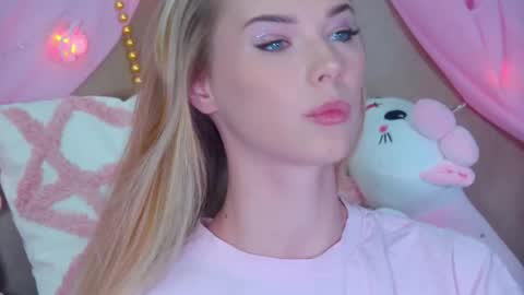 Snapshot of gentlerossi chatting on March 4, 2025, 3:15 pm GentleRossi online show from March 4, 2025, 3:15 pm