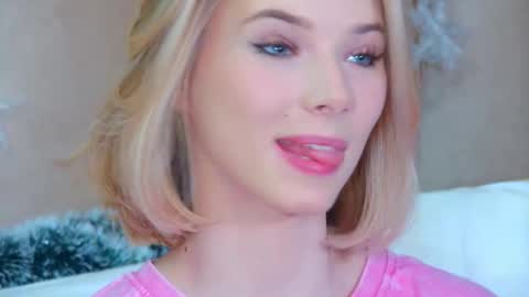 Snapshot of gentlerossi chatting on December 2, 2025, 5:30 pm GentleRossi online show from December 2, 2025, 5:30 pm