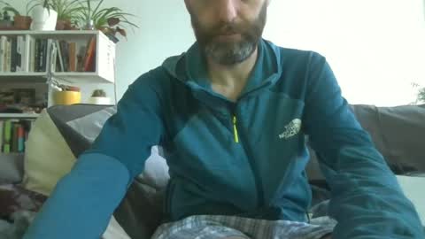 Geon online show from June 17, 2026, 8:32 pm
