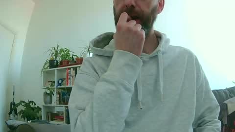 Geon online show from July 15, 2026, 4:01 pm