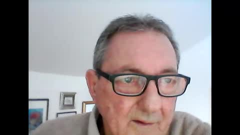 Snapshot of georg1412 chatting on January 9, 2026, 2:31 pm georg1412 online show from January 9, 2026, 2:31 pm