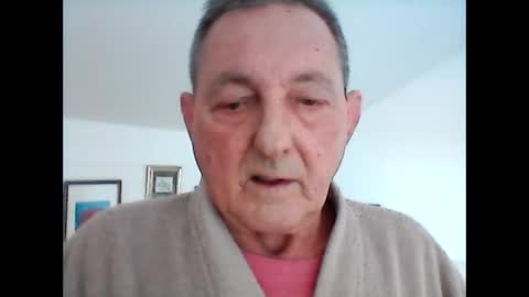 Snapshot of georg1412 chatting on February 10, 2026, 2:43 pm georg1412 online show from February 10, 2026, 2:43 pm