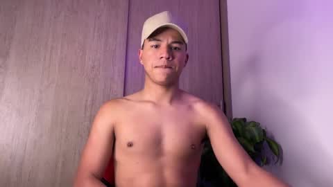 Snapshot of george_cams1 chatting on January 19, 2025, 12:28 am Jorge online show from January 19, 2025, 12:28 am