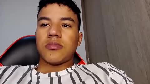 Snapshot of george_cams1 chatting on February 15, 2025, 10:31 pm Jorge online show from February 15, 2025, 10:31 pm