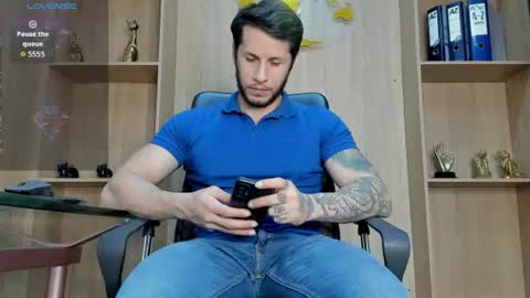 Snapshot of george_diesell_ chatting on July 28, 2026, 5:14 am George online show from July 28, 2026, 5:14 am